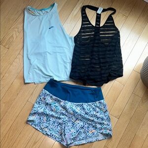 Brooks Women Blue Tank and Black Mesh Top with Patterned Shorts